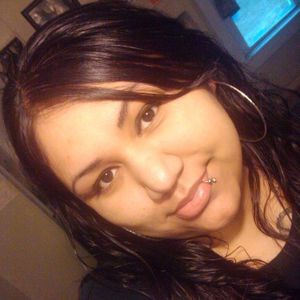 Meet your Posher, Leonor